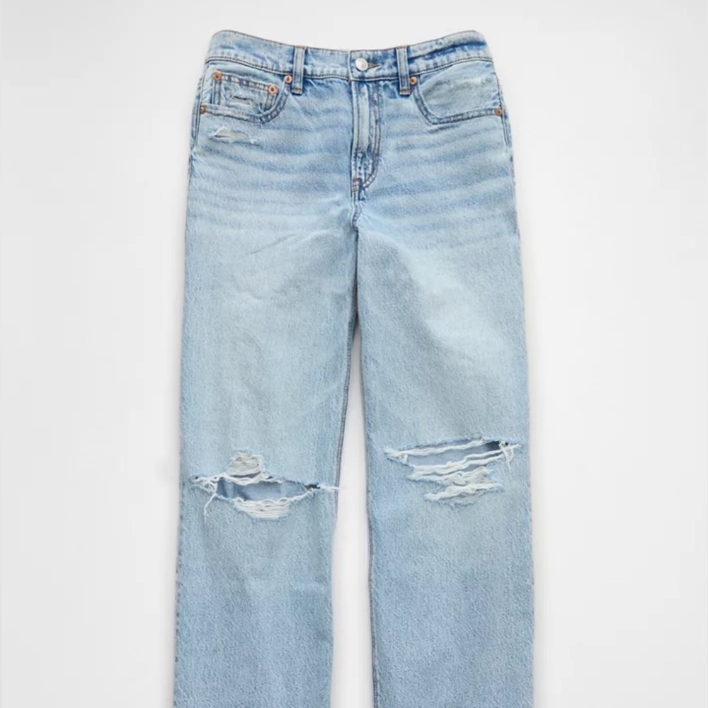 American Eagle Strigid Ripped Stovepipe Jeans Size 0 High Rise